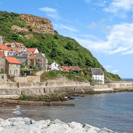 Evergreen House * Runswick