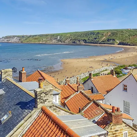 Evergreen House * Runswick