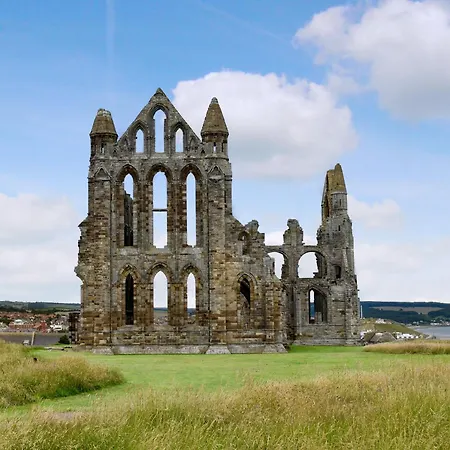 Evergreen House Runswick